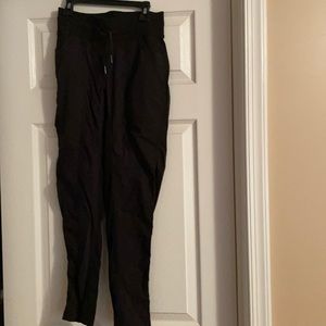 Lululemon Street to Studio Pant, unlined Black, Size 2